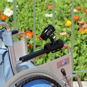 【TDL】ディズニーランドで公式に貸し出している車椅子の使い方と暑さ対策・熱中症対策。ウェアラブル着用扇風機「抱っこファン」を車いすに着ける方法。