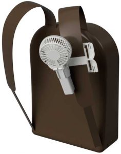 リュックサックにつけて使える扇風機 BodyFan は服の襟に携帯扇風機をかけて服の中へ送風できる熱中症対策研究所の特許技術です